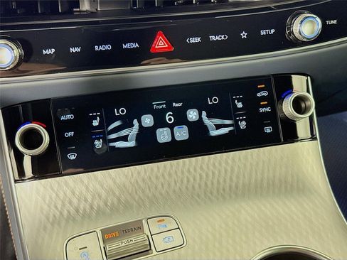 New 2026 Genesis GV70 2.5T Sport Prestige AWD/4WD image 18