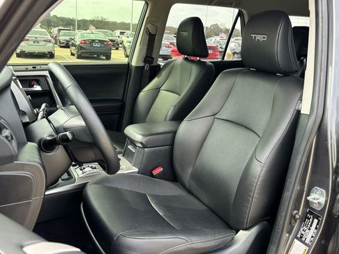 Used 2023 Toyota 4Runner TRD Sport image 12