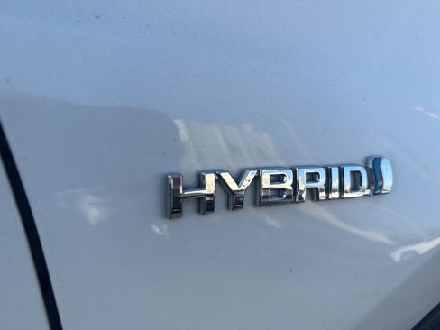 Used 2018 Toyota RAV4 XLE w/ Carpet Mat Package image 12