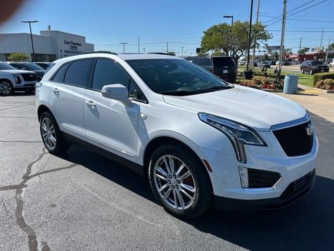 Certified 2024 Cadillac XT5 Sportv w/ Technology Package AWD/4WD image 4