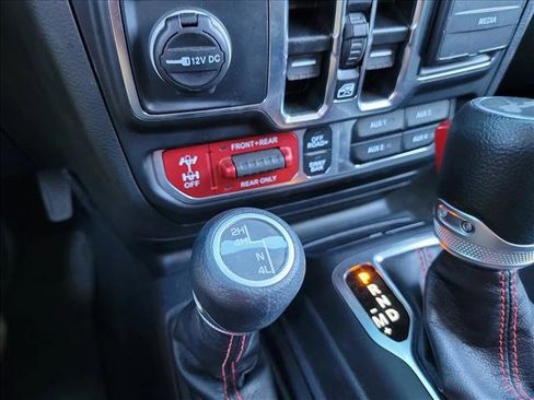 Used 2023 Jeep Wrangler Rubicon w/ Cold Weather Group image 22