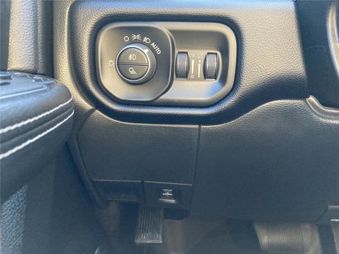 Used 2024 RAM 2500 Laramie image 19