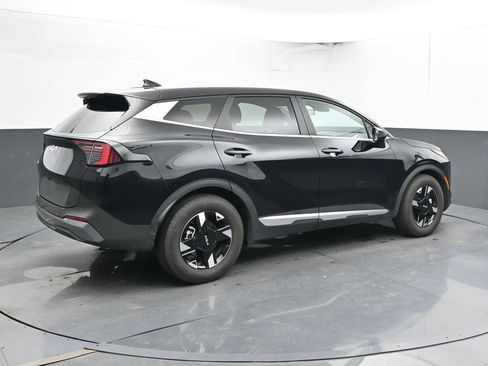 Used 2026 Kia Sportage LX FWD image 3