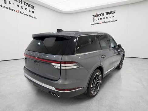 Used 2025 Lincoln Aviator Reserve w/ Equipment Group 201A AWD/4WD image 5
