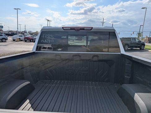 New 2026 GMC Sierra 1500 Denali w/ Denali Reserve Package AWD/4WD image 11