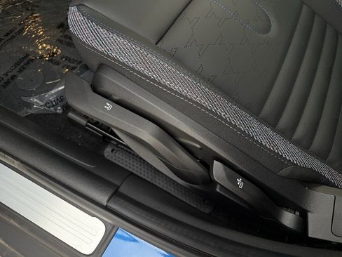 New 2025 MINI Cooper S image 25