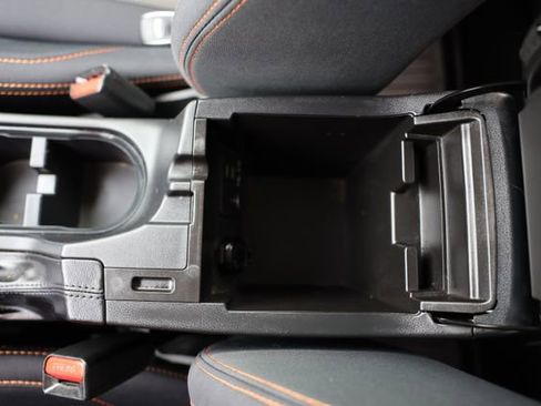 Used 2019 Subaru Crosstrek 2.0i Premium w/ Eyesight System image 32