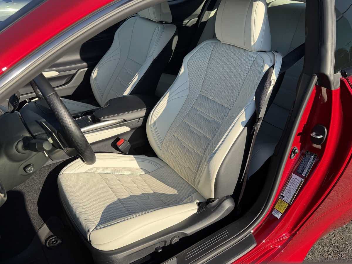 Used 2025 Lexus RC 350 F Sport AWD/4WD image 17