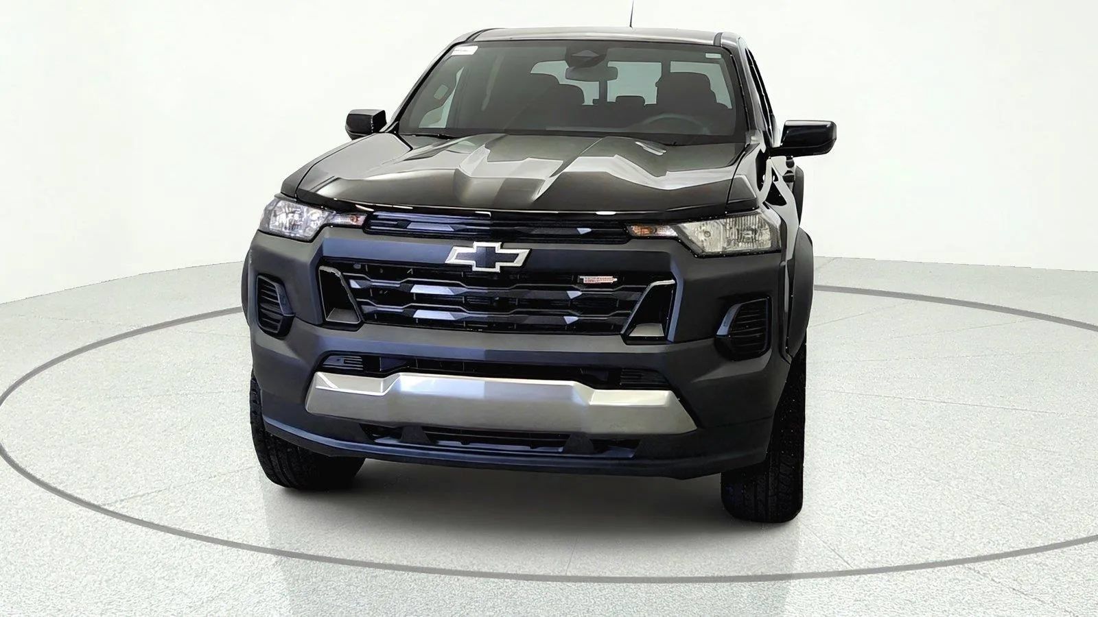 New 2026 Chevrolet Colorado Trail Boss AWD/4WD image 2