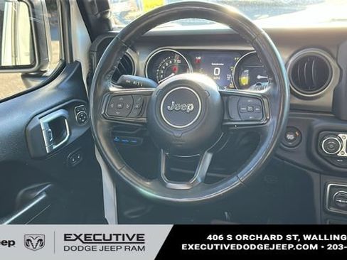 Used 2023 Jeep Wrangler Unlimited w/ Cold Weather Group AWD/4WD image 25