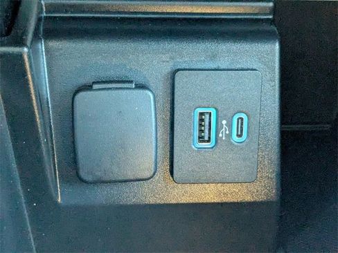 Used 2020 Ford Explorer 2WD image 24