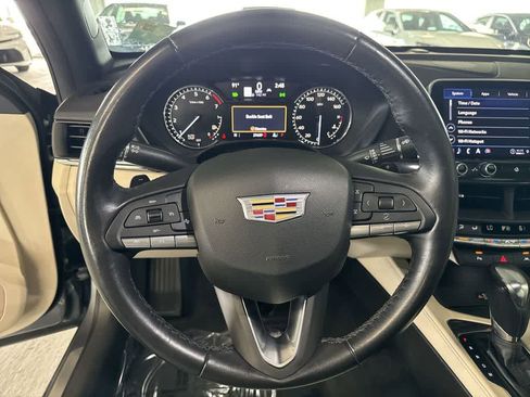 Used 2022 Cadillac CT4 Luxury w/ Sun And Sound Package RWD image 14