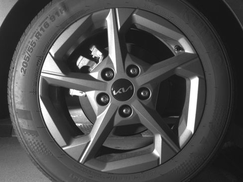 Used 2025 Kia K4 LXS FWD image 14