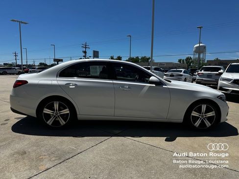 Used 2025 Mercedes-Benz C 300 Sedan image 4