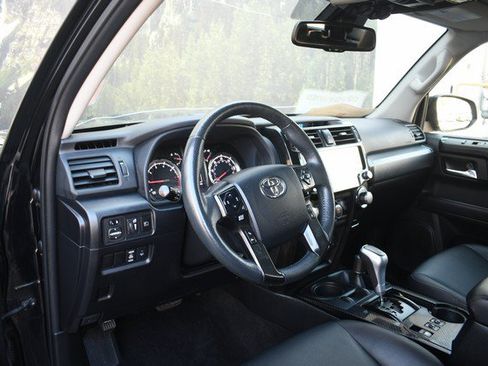 Used 2022 Toyota 4Runner TRD Off-Road Premium w/ Moonroof Package AWD/4WD image 14