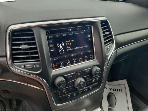 Used 2018 Jeep Grand Cherokee Limited AWD/4WD image 28