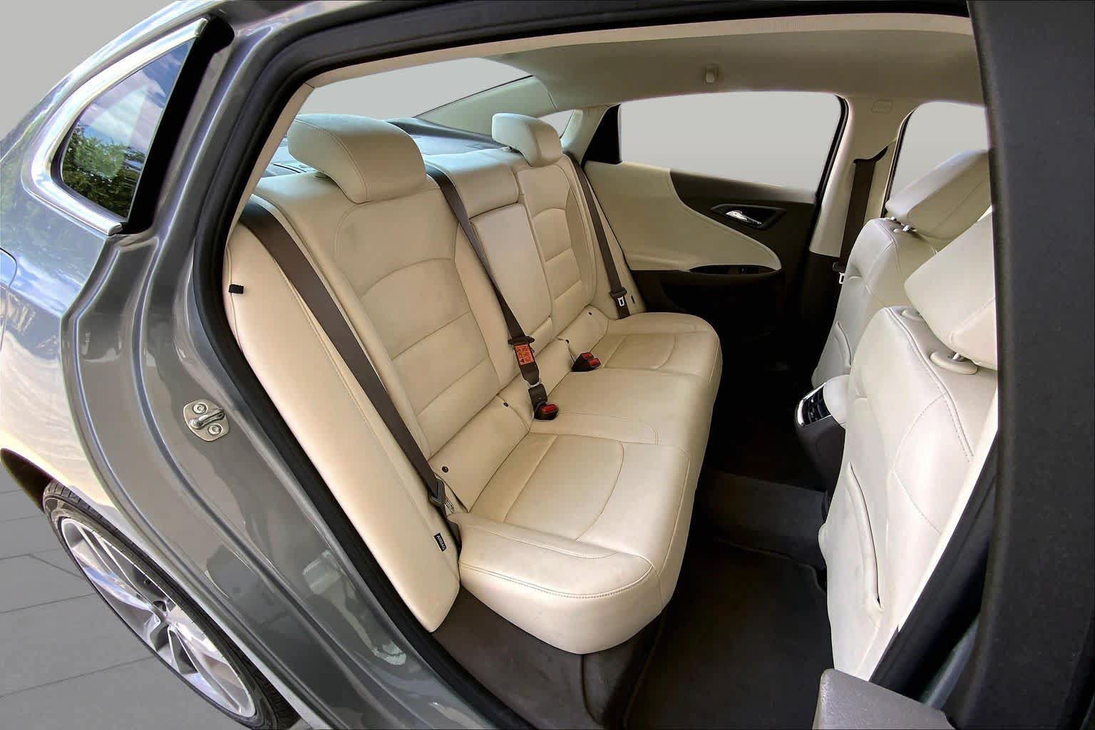 Used 2024 Chevrolet Malibu LT FWD image 19