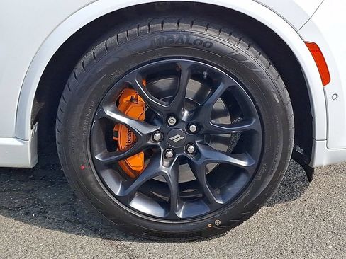 Used 2023 Dodge Durango R/T w/ Hemi Orange Plus Package AWD/4WD image 11