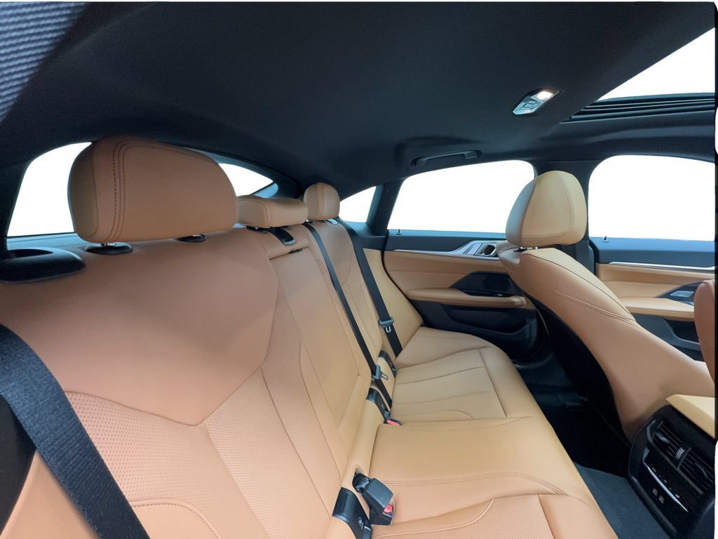 Used 2025 BMW i4 eDrive40 w/ Driving Assistance Package RWD image 30