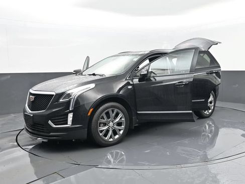 Used 2020 Cadillac XT5 Sportv AWD/4WD image 32