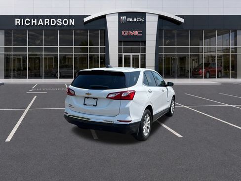 Used 2018 Chevrolet Equinox LT FWD image 6