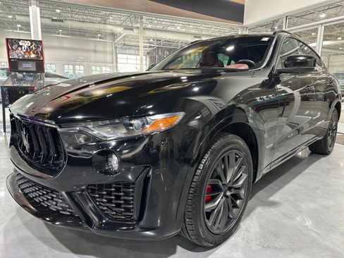 Used 2019 Maserati Levante GranSport AWD/4WD image 19