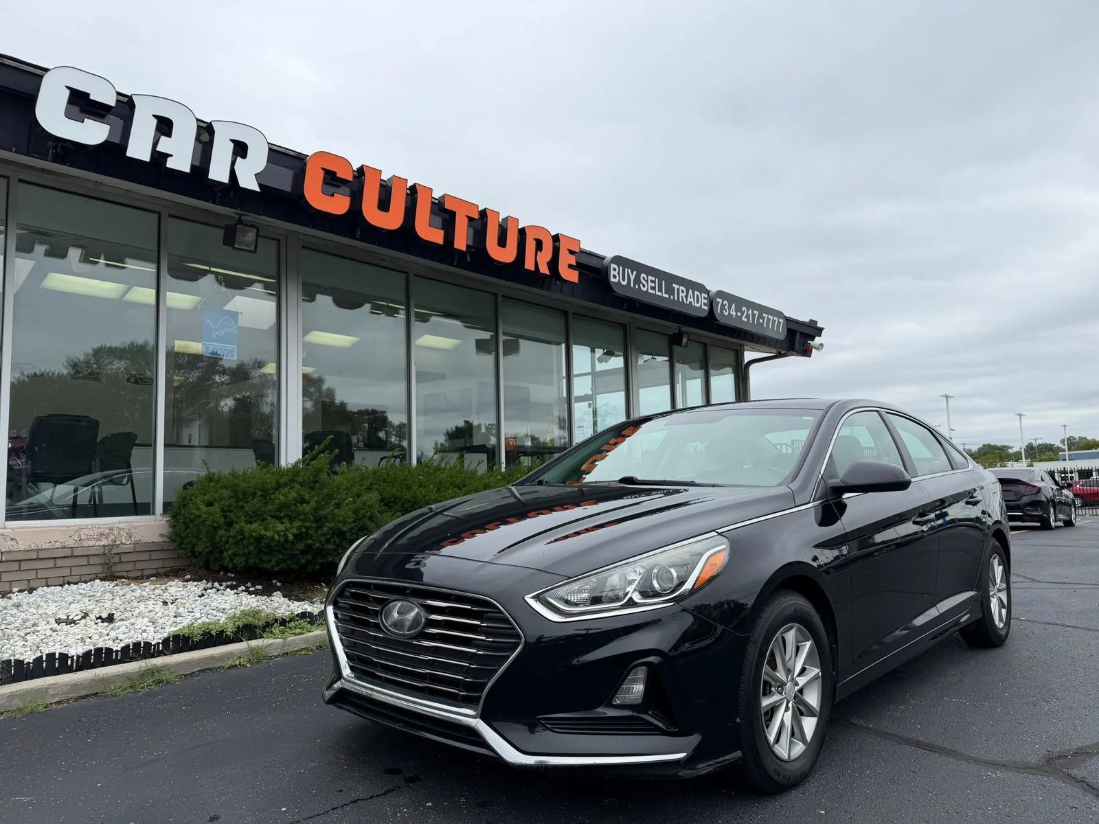Used 2018 Hyundai Sonata SE FWD image 1