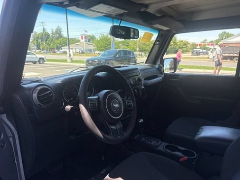 Used 2016 Jeep Wrangler Unlimited Sport w/ Quick Order Package 24S AWD/4WD image 9