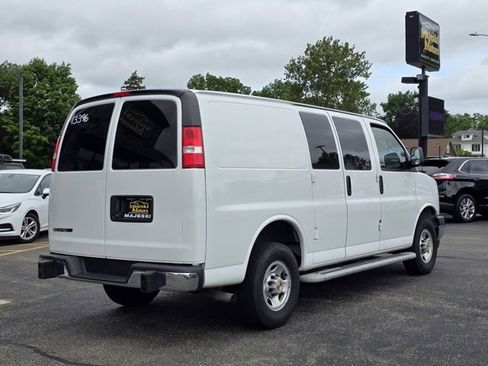 Used 2023 Chevrolet Express 2500 w/ Driver Convenience Package image 7