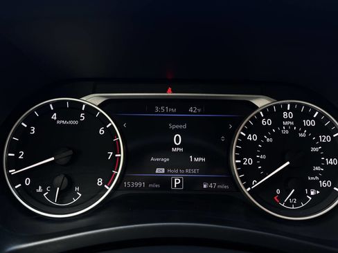 Used 2022 Nissan Sentra SR w/ Midnight Edition image 17