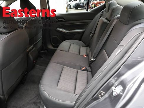Used 2025 Nissan Altima 2.5 SV FWD image 21