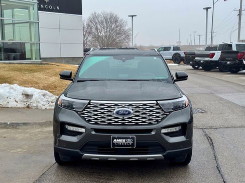 Certified 2020 Ford Explorer Platinum w/ Premium Technology Package image 8
