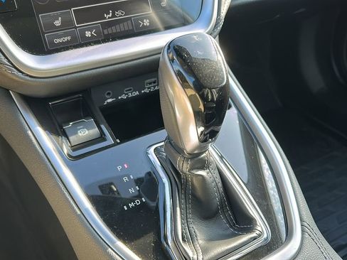 Certified 2025 Subaru Outback Limited XT image 18