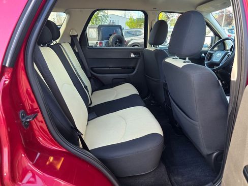 Used 2008 MAZDA Tribute i image 21