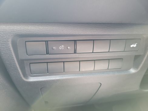 Used 2024 Mitsubishi Outlander SE AWD/4WD image 34