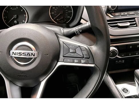 Used 2019 Nissan Altima 2.5 S FWD image 11