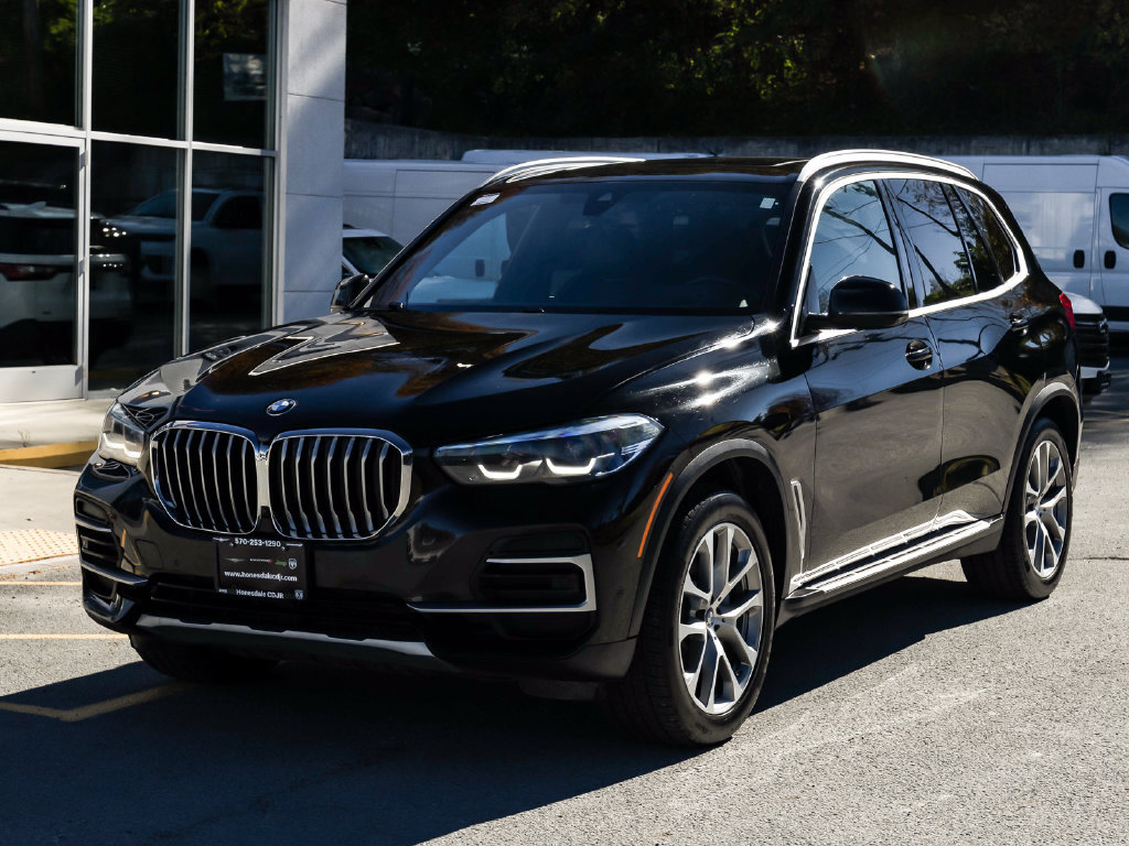 Used 2023 BMW X5 xDrive40i AWD/4WD image 2