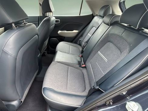 Used 2021 Hyundai Venue w/ Cargo Package FWD image 19