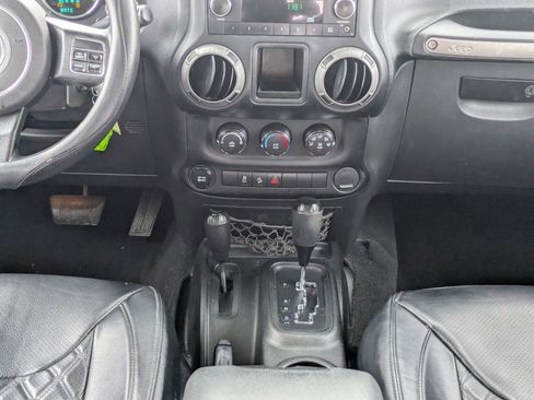 Used 2013 Jeep Wrangler Sport image 14