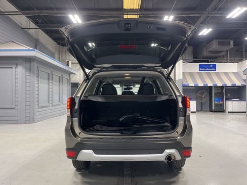 Used 2019 Subaru Forester Touring image 9