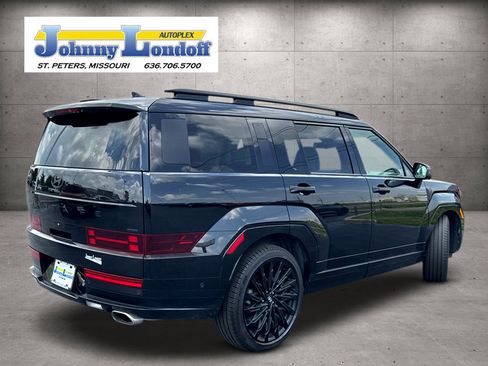 Used 2025 Hyundai Santa Fe Calligraphy AWD/4WD image 2