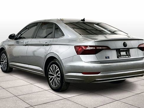 Used 2020 Volkswagen Jetta SE w/ SE Cold Weather Package image 10