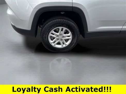 New 2025 Jeep Grand Cherokee Laredo w/ Trailer Tow Package image 24