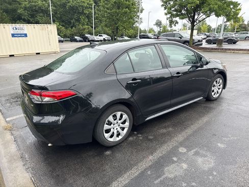 Used 2023 Toyota Corolla LE FWD image 6