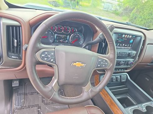 Certified 2018 Chevrolet Silverado 1500 High Country w/ High Desert Package AWD/4WD image 17