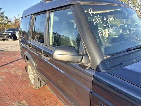 Used 2004 Land Rover Discovery SE image 18