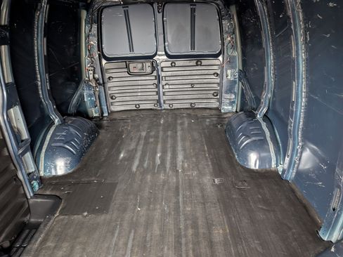 Used 2019 Chevrolet Express 2500 w/ Communications Package image 22