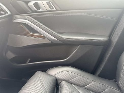 Used 2025 BMW X6 xDrive40i w/ Climate Comfort Package AWD/4WD image 23