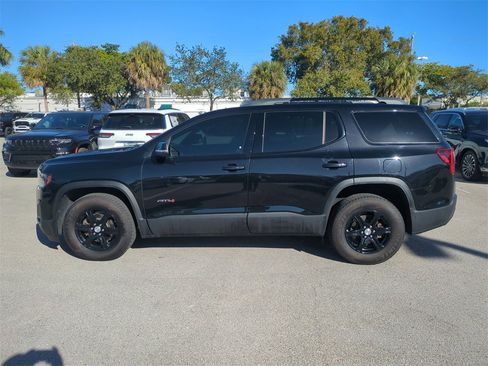 Used 2022 GMC Acadia AT4 w/ Technology Package image 9