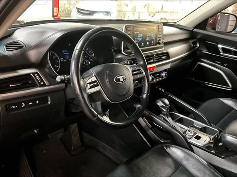 Used 2020 Kia Telluride S image 16
